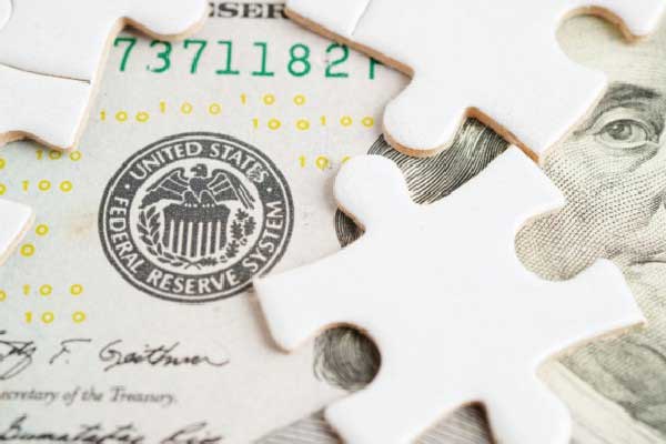 比特币自今年2月以来首次回升至10万美元