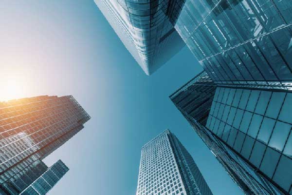 “这是我们前所未见的情况”：特朗普上任头 100 天让欧盟深感震惊