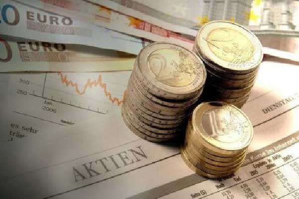 比特币自今年2月以来首次回升至10万美元